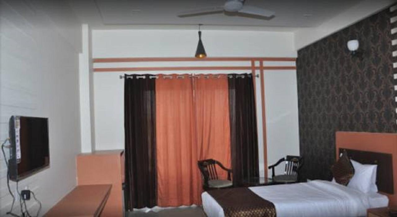 Hotel Bns International Sasarām Exterior foto